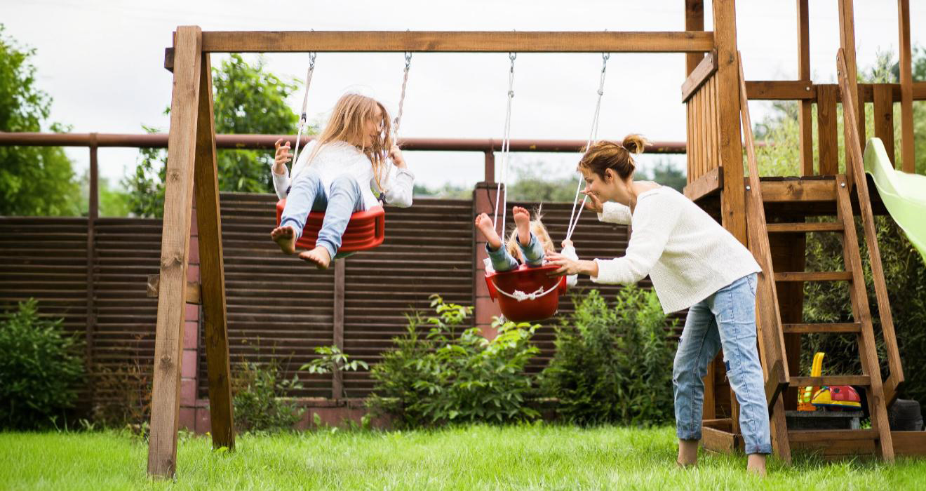 backyard -structures-pnkhomes